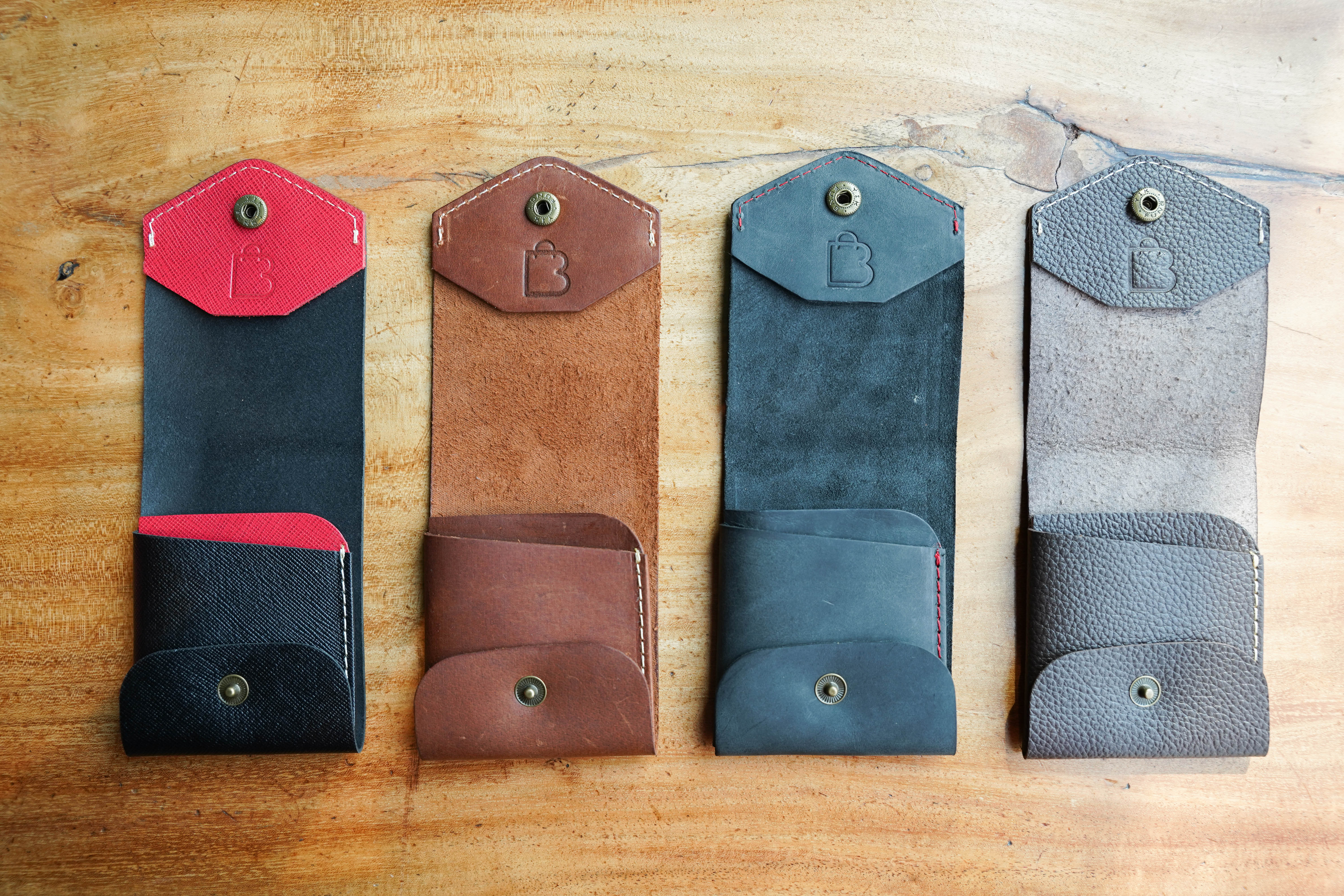 Handcrafted Genuine Matte Black Leather Wallet with free leather keychain | slim & compact design