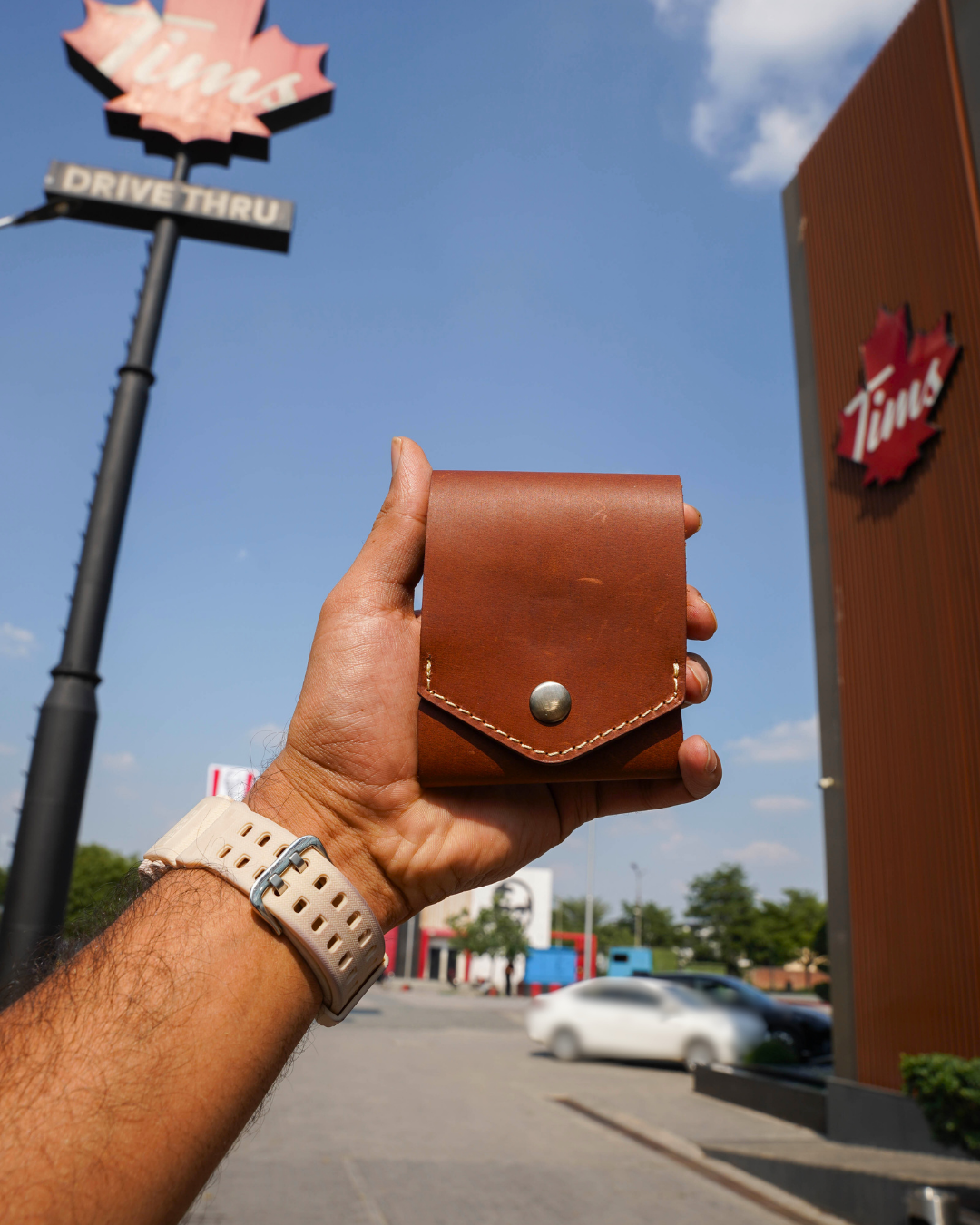 Handcrafted Genuine brown Leather Wallet with free leather keychain | Slim & Compact design