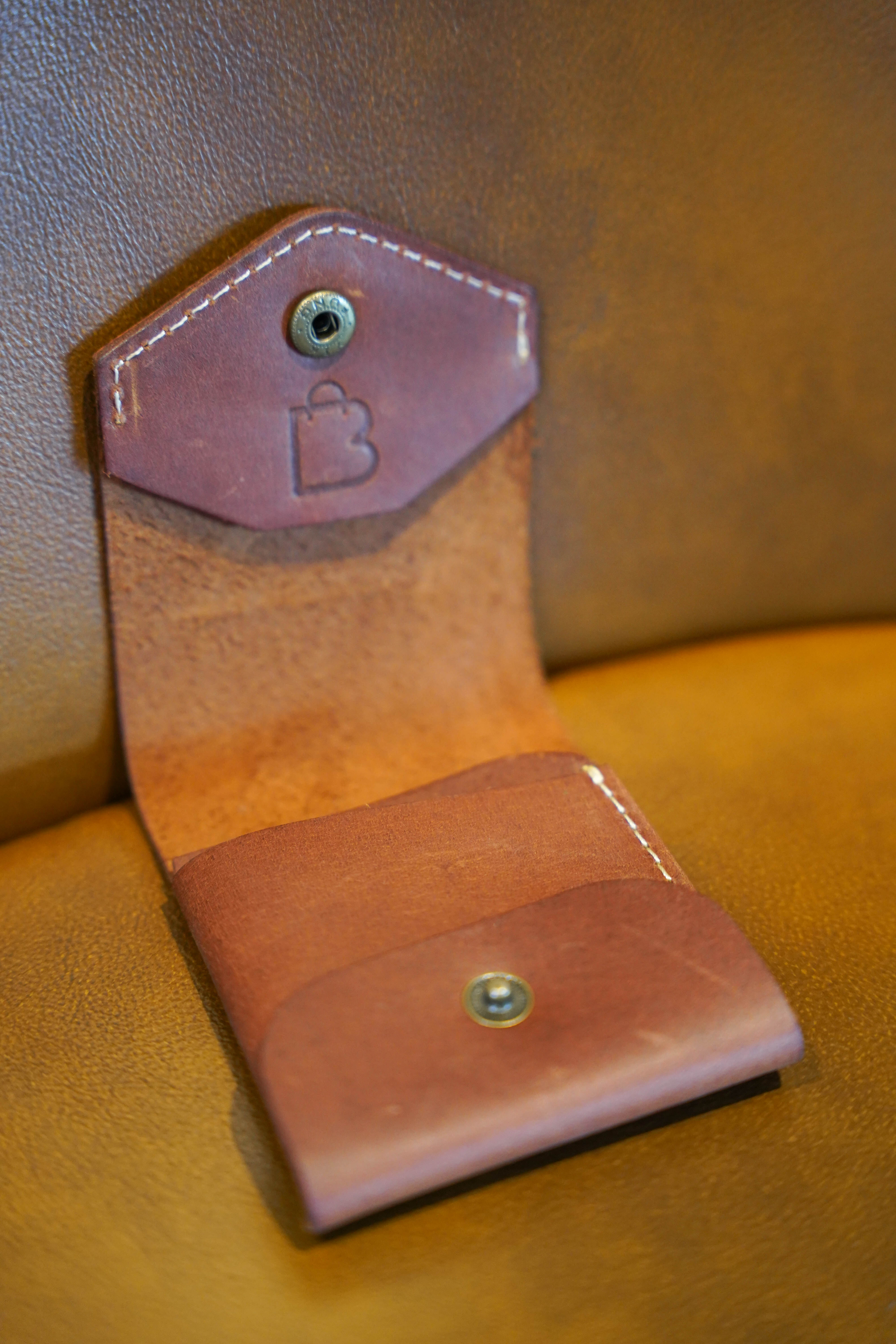 Handcrafted Genuine brown Leather Wallet with free leather keychain | Slim & Compact design