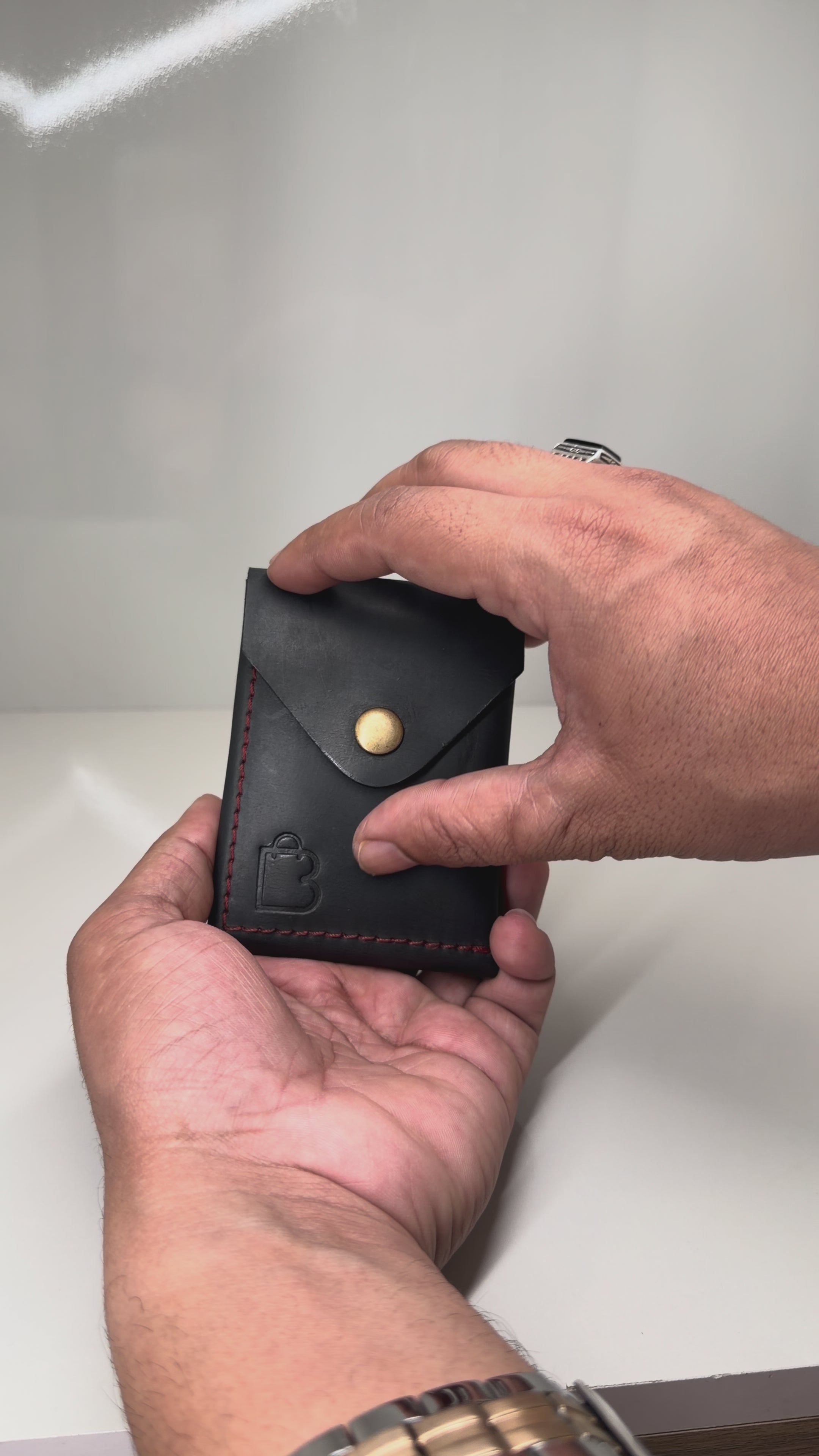 Eclipse Noir Double Fold | handcrafted Leather Wallet | Bazaro.ae