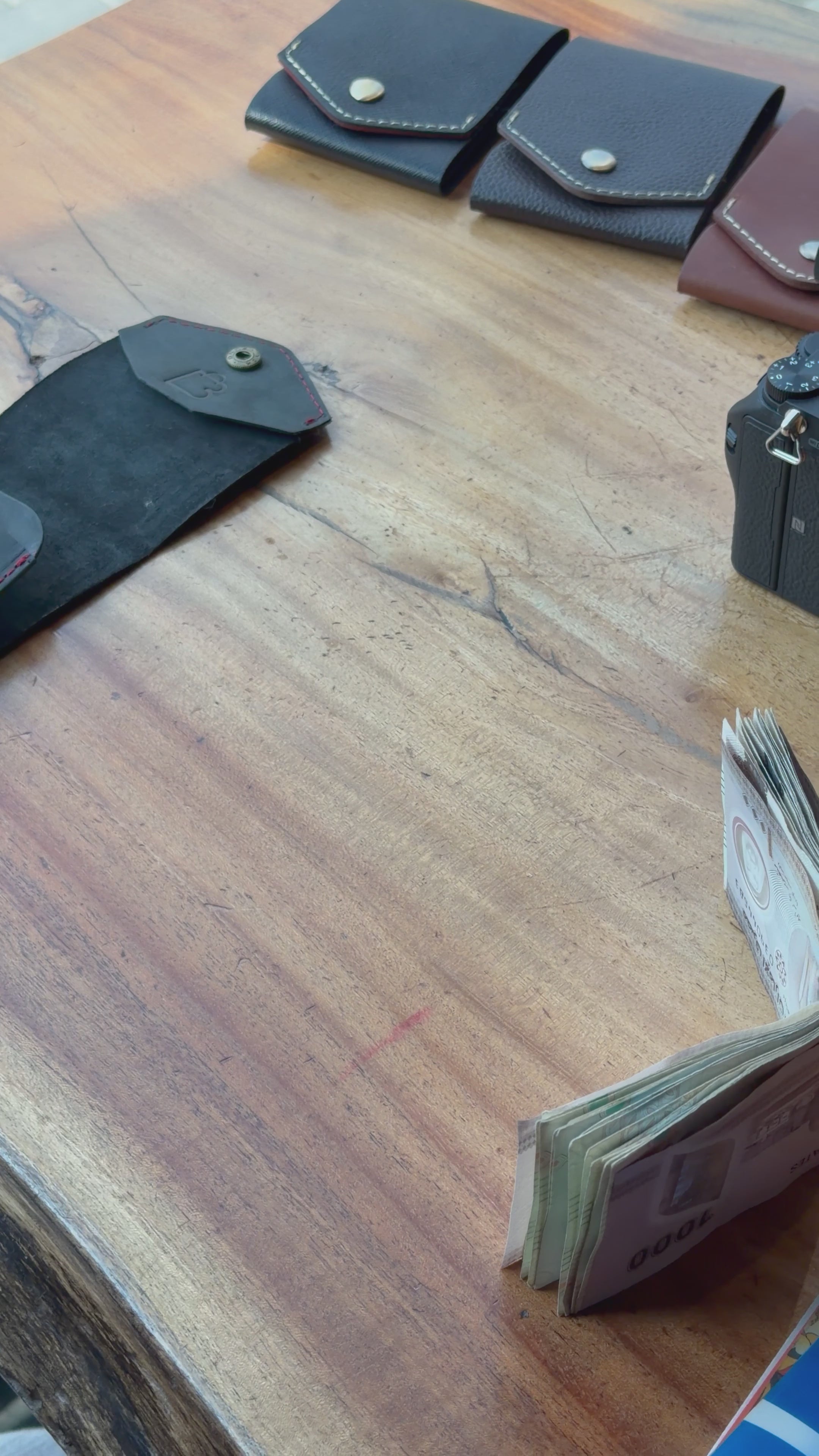 Handcrafted Genuine Matte Black Leather Wallet with free leather keychain | slim & compact design