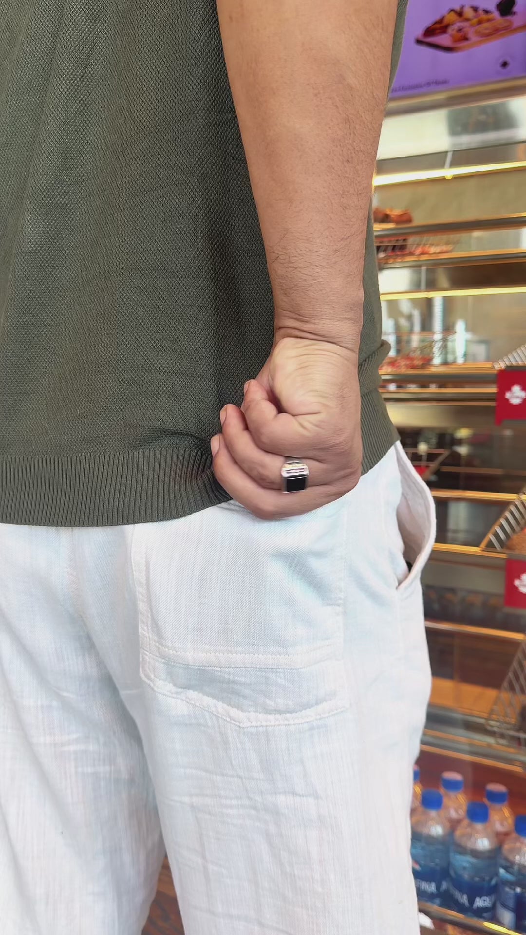 Handcrafted Genuine brown Leather Wallet with free leather keychain | Slim & Compact design